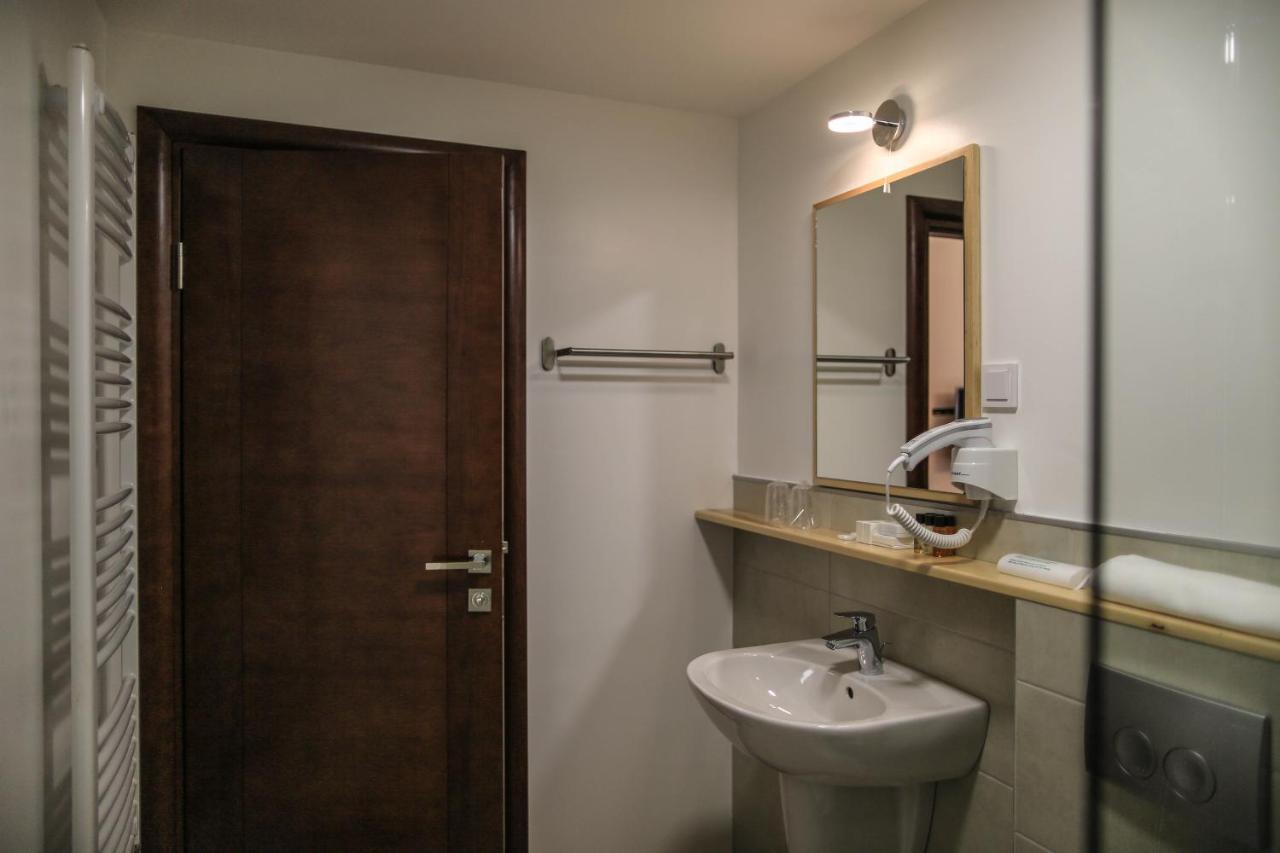 Garni Hotel Atrium Nikšić Dış mekan fotoğraf